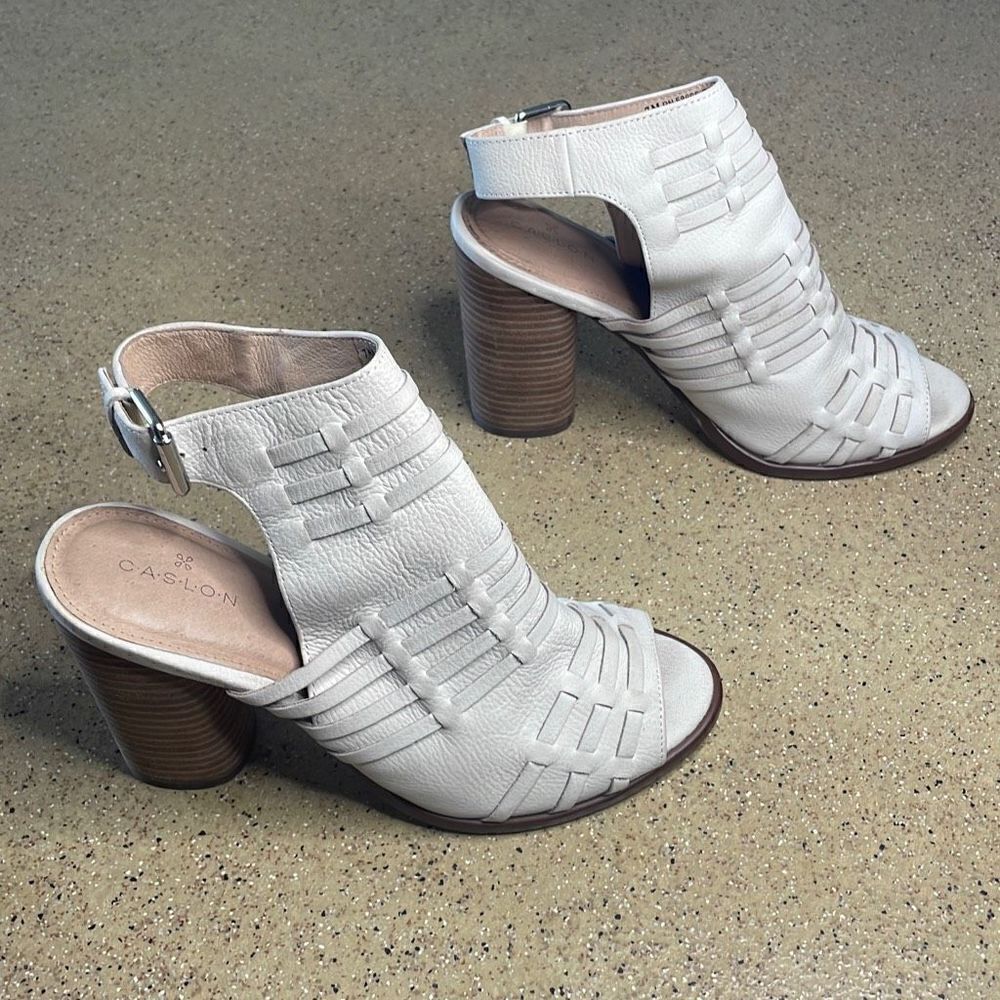 Caslon Martin Leather Open Toe Slingback Sandals 7 Bone